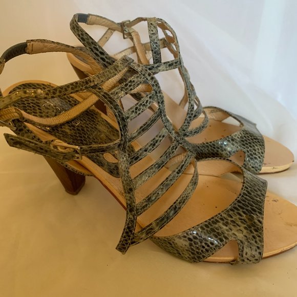 Medium heel Sandal (Size 9M) by Portia - Picture 5 of 5